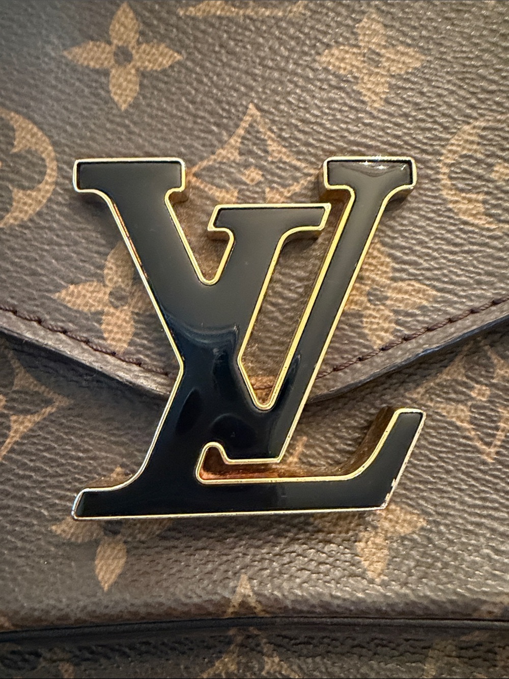Louis Vuitton Passy Handbag worn Shoulder or Crossbody Gorgeous Condition - Picture 6 of 17